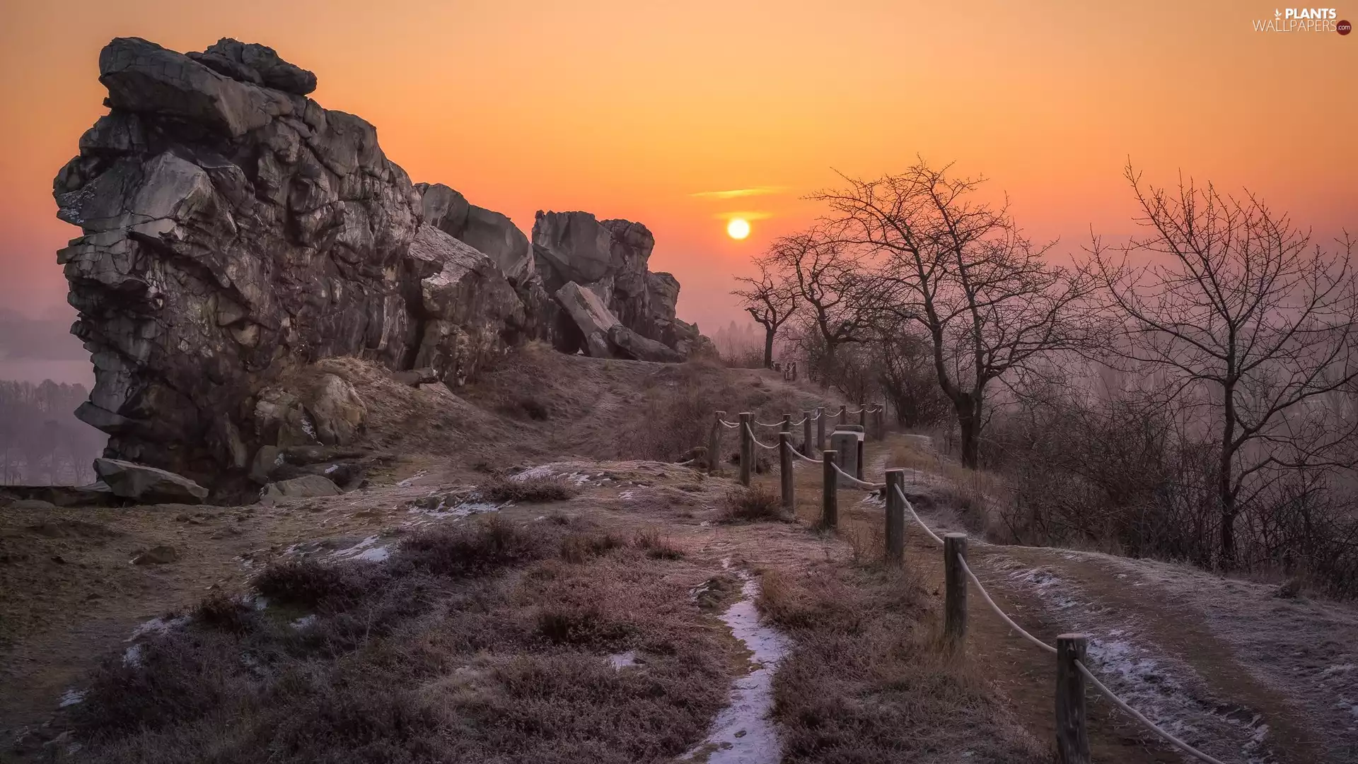 viewes, rocks, Fog, Great Sunsets, fence, trees