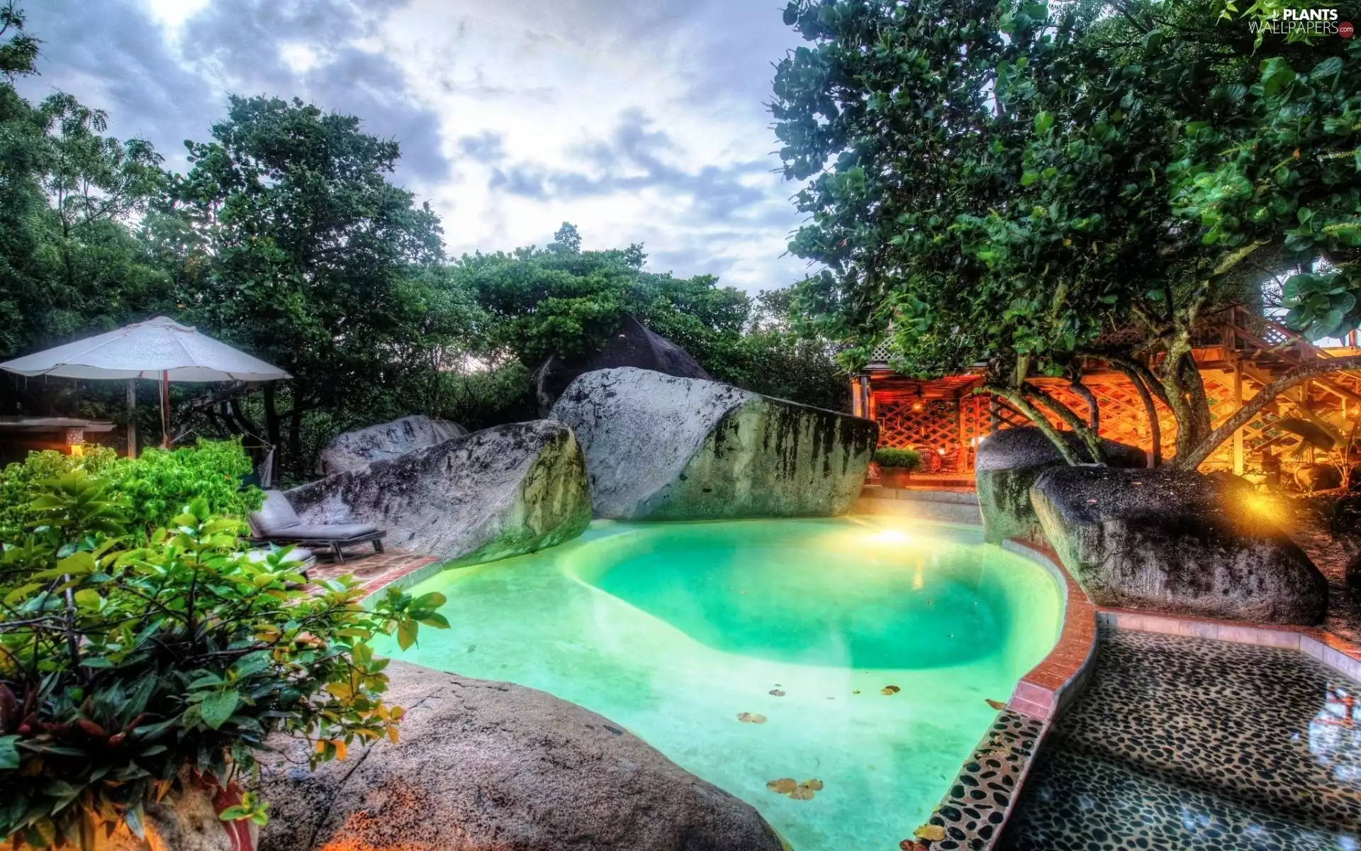 Pool, trees, viewes, rocks