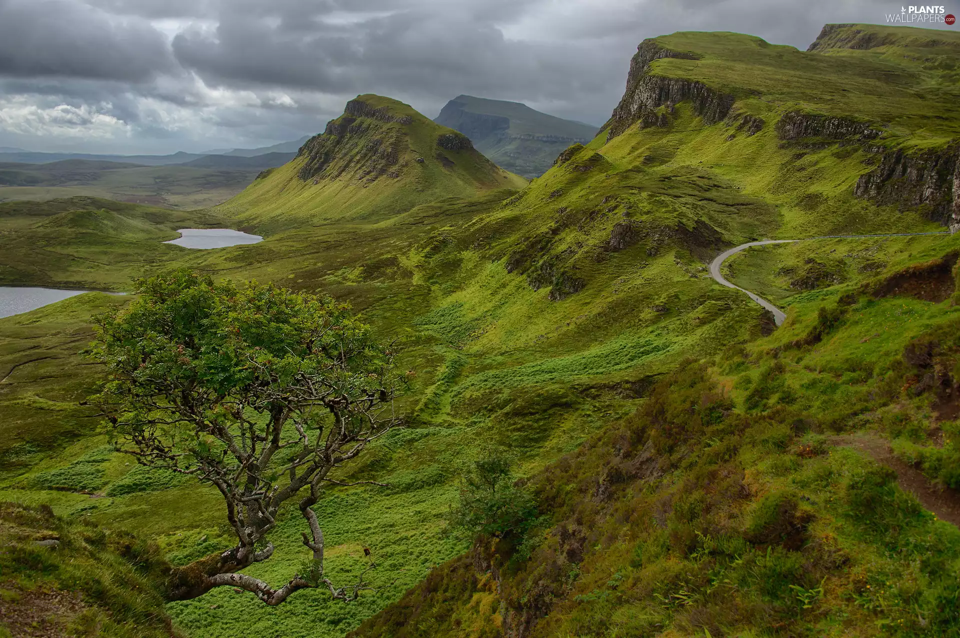 Isle of Skye, Mountains, green ones, Quiraing, trees, The Hills, lakes, Scotland, landslide, clouds