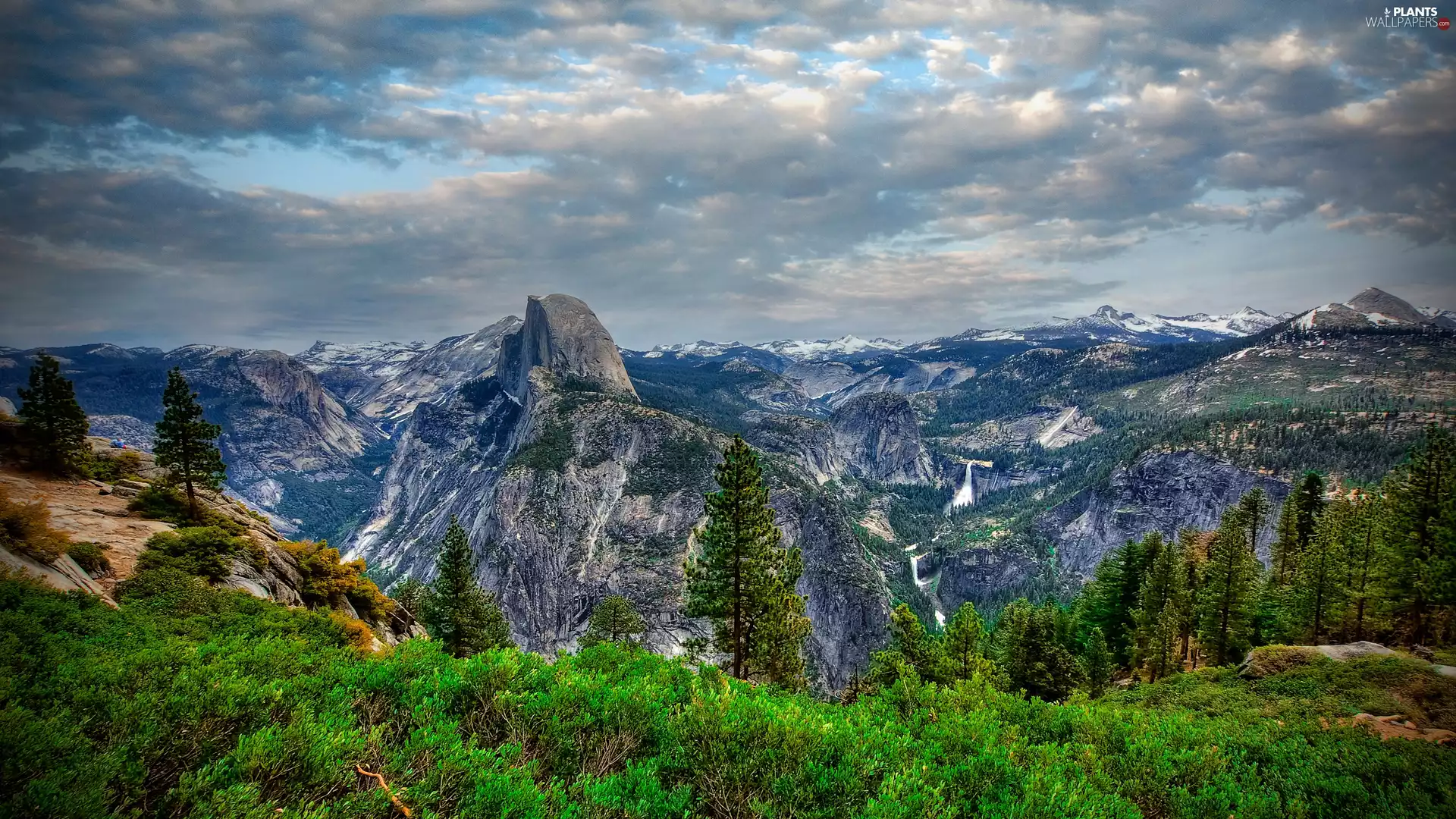 viewes, California, Sierra Nevada Mountains, dark, VEGETATION, The United States, Yosemite National Park, clouds, Bush, trees
