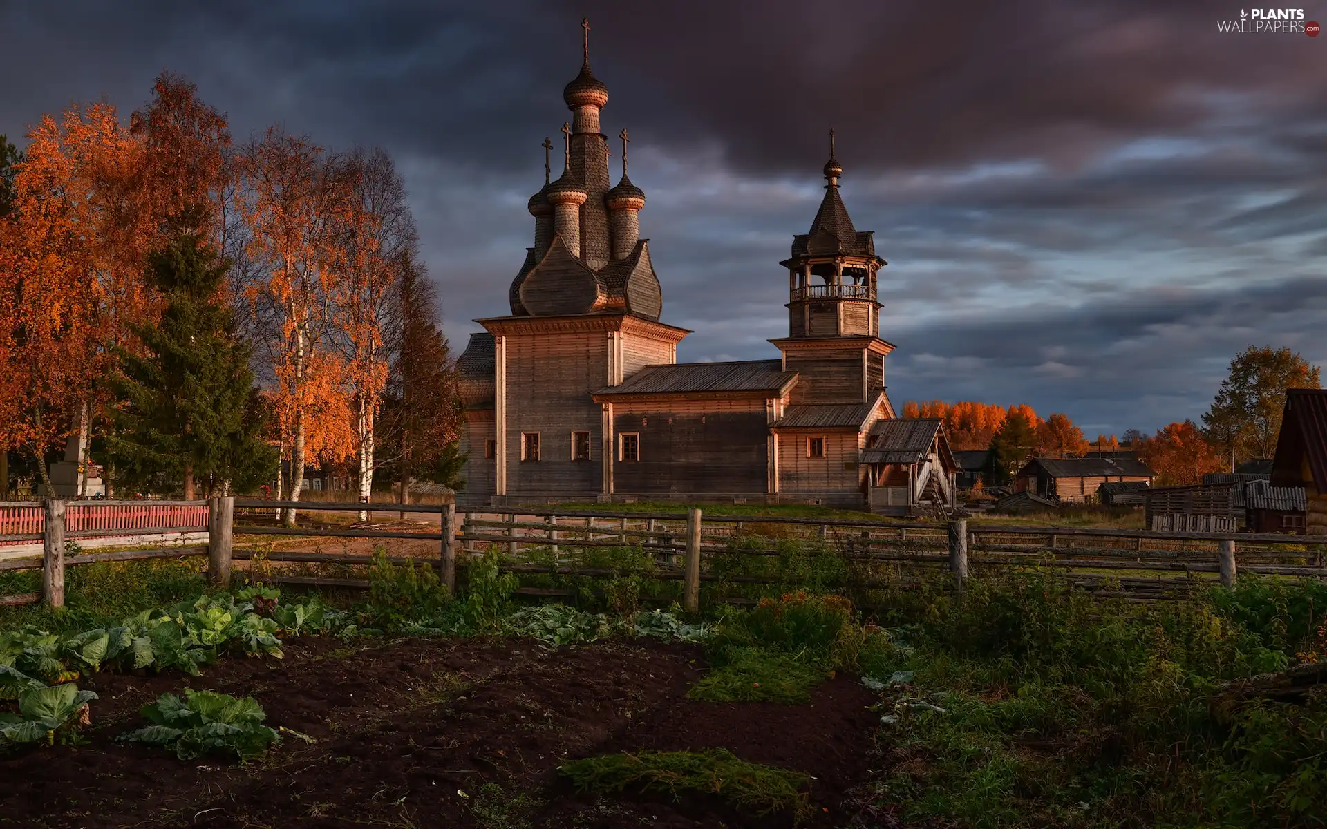 fence, autumn, trees, viewes, clouds, Cerkiew