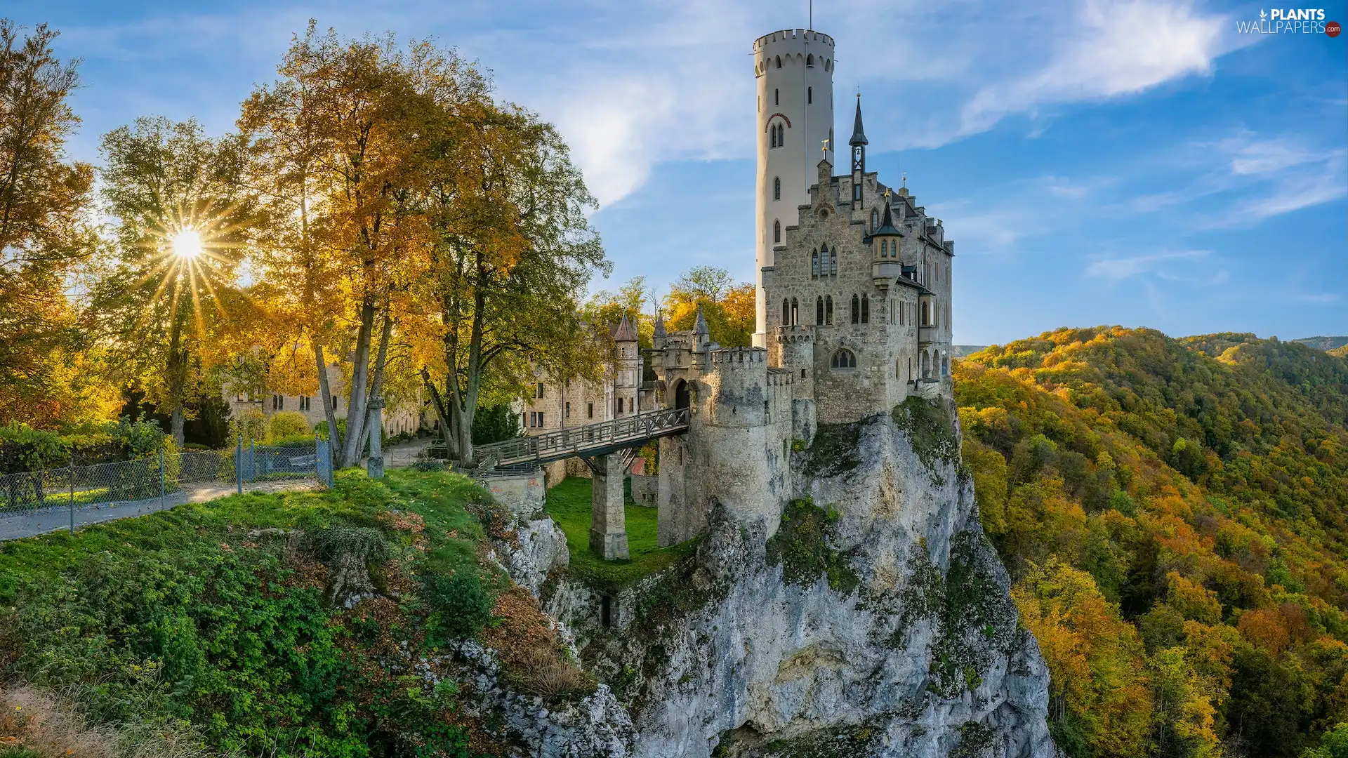 bridge, Lichtenstein, Lichtenstein Castle, trees, autumn, Germany, Hill, viewes, rays of the Sun, rocks